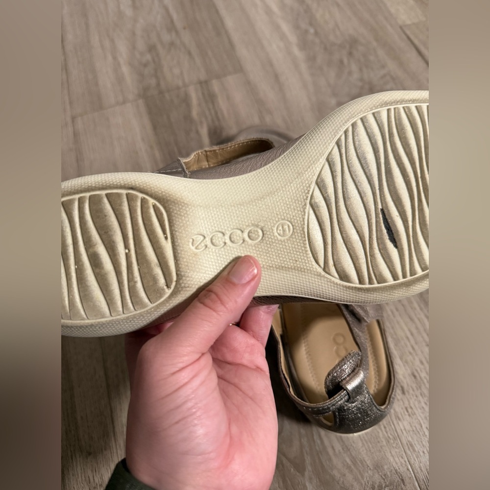 ECCO Women's Metallic Sandals - Picture 5 of 7